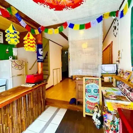 サンタナゲストハウス大阪